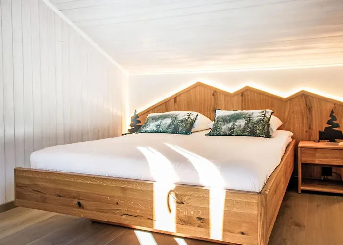 Le Boletus By Interhome Saclentse